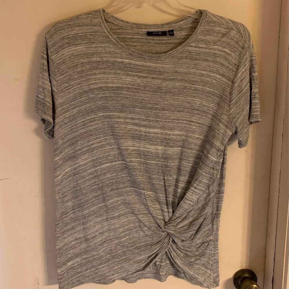 Apt 9 top